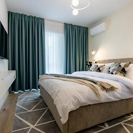 Ultra High-end - Prime Location In Floreasca Daire Bükreş