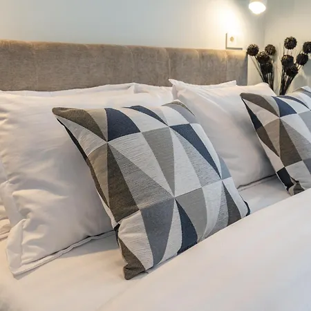 Ultra High-end - Prime Location In Floreasca Daire *