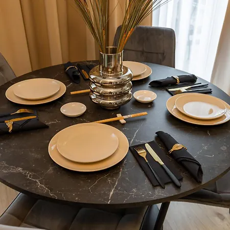 Ultra High-end - Prime Location In Floreasca Daire Bükreş