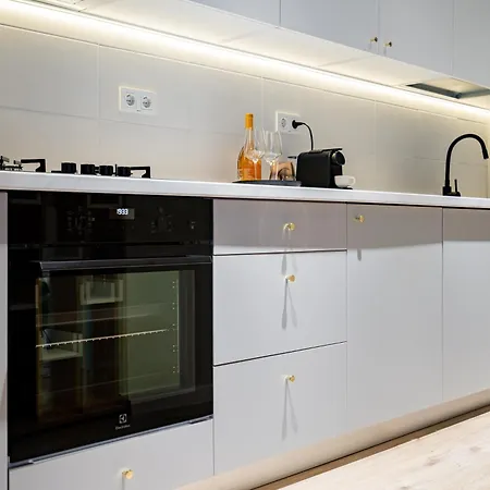 Ultra High-end - Prime Location In Floreasca Bucharest