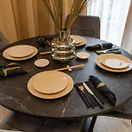 Ultra High-end - Prime Location In Floreasca アパート ブカレスト
